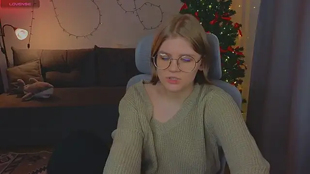 Snapshot of _JessieVibes chatting on December 4, 2025, 12:59 pm JessieVibes online show from December 4, 2025, 12:59 pm