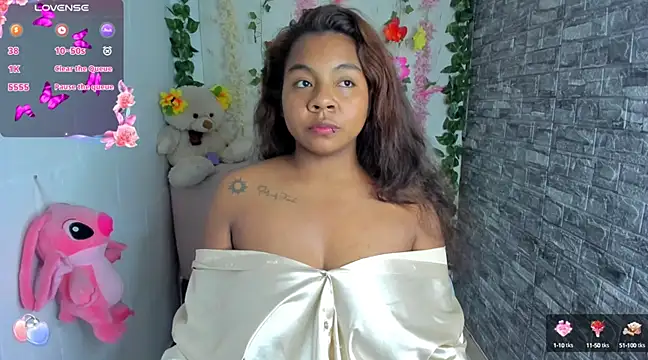 naty jhonsom  online show from March 9, 2025, 5:55 am