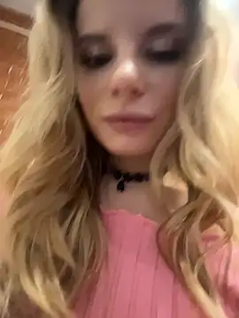 LanaSparks online show from December 4, 2025, 4:11 am