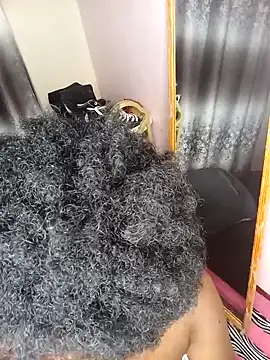 Vprettieeer online show from February 14, 2025, 3:05 pm