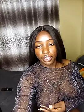 Vprettieeer online show from November 11, 2025, 10:15 pm