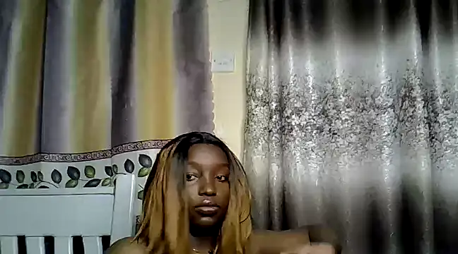 Vprettieeer online show from February 5, 2025, 10:22 pm