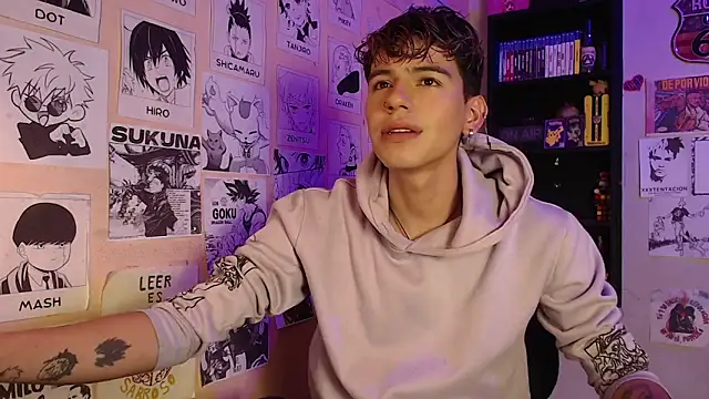 Snapshot of Mickey_Magic chatting on March 2, 2025, 5:01 am Mickey Magic online show from March 2, 2025, 5:01 am