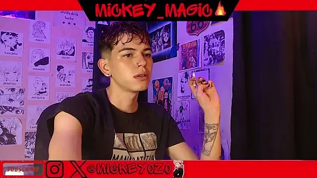 Snapshot of Mickey_Magic chatting on March 11, 2025, 10:42 pm Mickey Magic online show from March 11, 2025, 10:42 pm