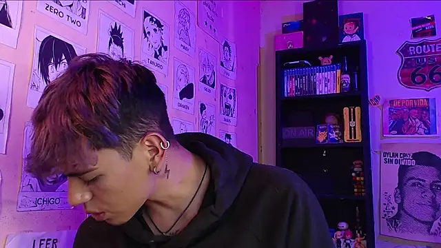 Snapshot of Mickey_Magic chatting on February 9, 2025, 8:54 am Mickey Magic online show from February 9, 2025, 8:54 am