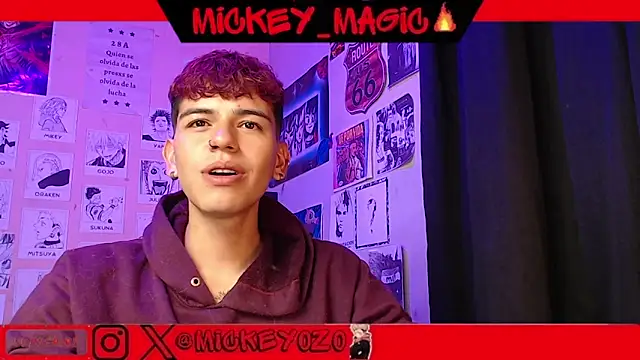Snapshot of Mickey_Magic chatting on March 11, 2025, 7:03 am Mickey Magic online show from March 11, 2025, 7:03 am