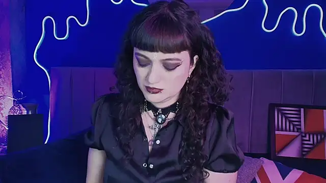 Snapshot of JeanneSabatier chatting on August 5, 2026, 7:41 pm JeanneSabatier online show from August 5, 2026, 7:41 pm