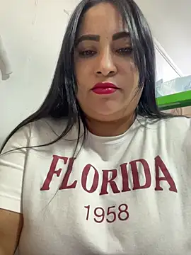 Miia Jazmin online show from April 25, 2026, 7:11 pm