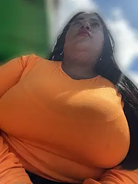 Miia Jazmin online show from July 28, 2026, 3:21 pm