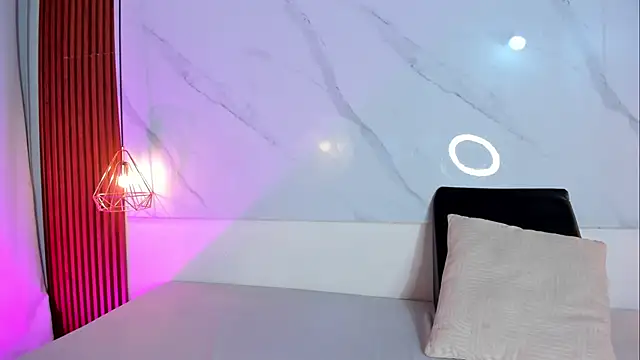 Snapshot of isabella_zc chatting on October 12, 2025, 12:23 am isabella zc online show from October 12, 2025, 12:23 am