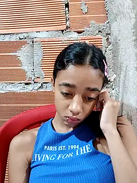 Snapshot of Zoe_Sweett18 chatting on October 17, 2025, 12:29 pm Zoe Sweett18 online show from October 17, 2025, 12:29 pm