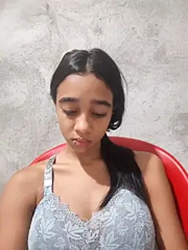 Snapshot of Zoe_Sweett18 chatting on December 1, 2025, 12:39 pm Zoe Sweett18 online show from December 1, 2025, 12:39 pm