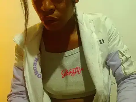 Snapshot of Biancalopez-02 chatting on March 14, 2025, 5:16 am Biancalopez-02 online show from March 14, 2025, 5:16 am