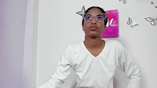 Snapshot of dany_brownie chatting on March 1, 2025, 8:23 am dany brownie online show from March 1, 2025, 8:23 am