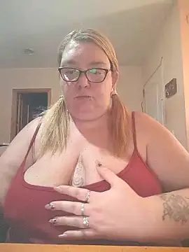 Snapshot of diosacurvy1984 chatting on November 27, 2025, 8:04 am diosacurvy1984 online show from November 27, 2025, 8:04 am