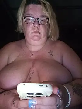 Snapshot of diosacurvy1984 chatting on June 19, 2026, 11:09 pm diosacurvy1984 online show from June 19, 2026, 11:09 pm