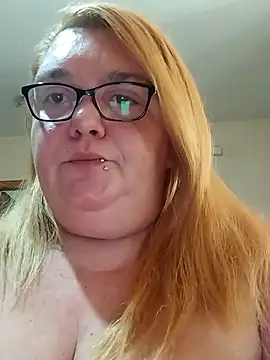 Snapshot of diosacurvy1984 chatting on October 18, 2025, 9:00 am diosacurvy1984 online show from October 18, 2025, 9:00 am