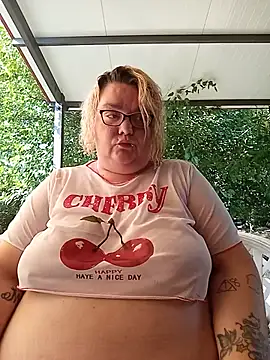 Snapshot of diosacurvy1984 chatting on July 8, 2026, 4:29 pm diosacurvy1984 online show from July 8, 2026, 4:29 pm
