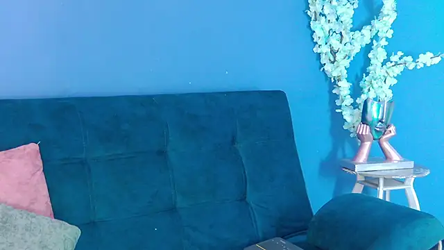 AmbarDupont online show from March 20, 2025, 6:20 pm