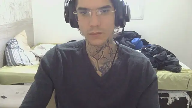 Snapshot of smokingink chatting on June 20, 2026, 8:14 pm smokingink online show from June 20, 2026, 8:14 pm