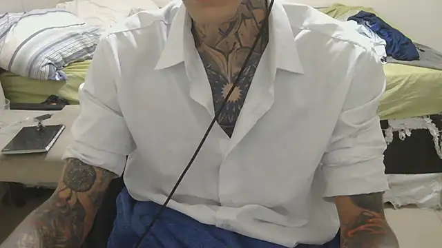 Snapshot of smokingink chatting on June 6, 2026, 2:17 am smokingink online show from June 6, 2026, 2:17 am