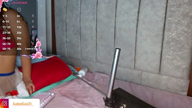 Snapshot of JosieBrown_ chatting on July 23, 2026, 8:05 pm JosieBrown online show from July 23, 2026, 8:05 pm