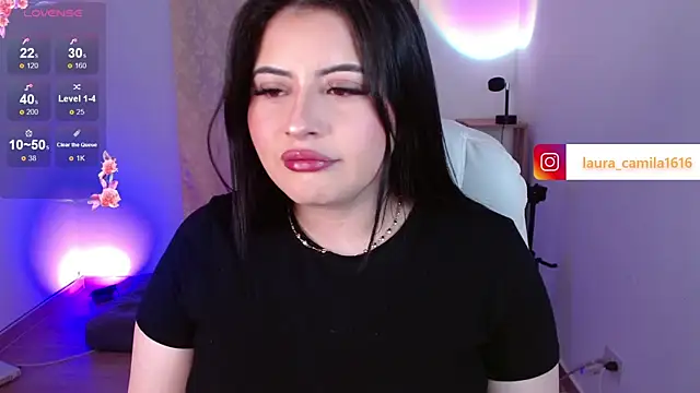 Snapshot of isabella1616 chatting on April 3, 2026, 5:03 am isabella1616 online show from April 3, 2026, 5:03 am