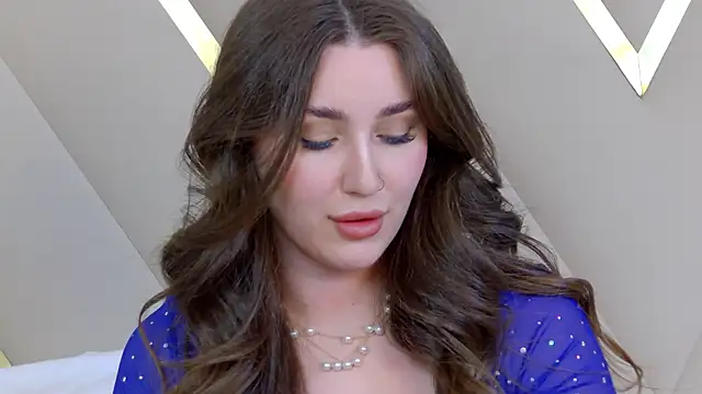 Snapshot of KiraBarlows chatting on March 8, 2025, 8:57 pm KiraBarlows online show from March 8, 2025, 8:57 pm