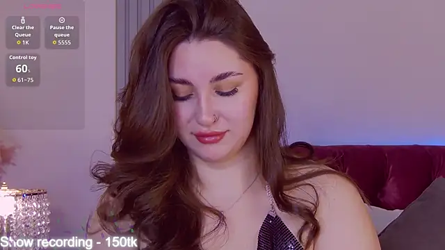 KiraBarlows online show from February 5, 2026, 8:15 pm