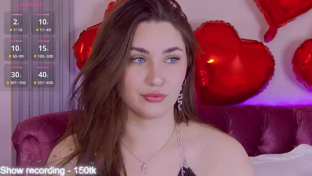 KiraBarlows online show from February 11, 2026, 9:03 pm