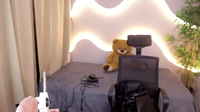 camilapersy online show from February 3, 2026, 3:04 am