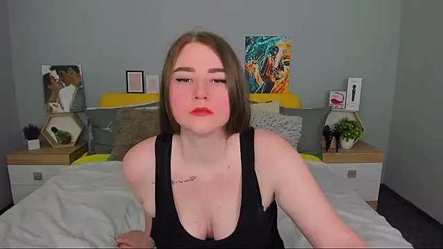 Snapshot of lillyloan4u chatting on April 7, 2026, 7:48 pm lillyloan4u online show from April 7, 2026, 7:48 pm