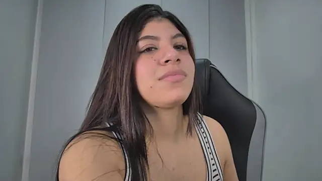 Snapshot of AmandaBrooks_18 chatting on April 17, 2026, 1:30 am AmandaBrooks 18 online show from April 17, 2026, 1:30 am