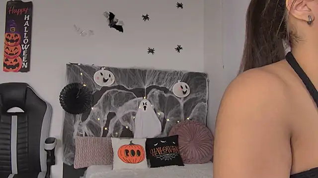 AmandaBrooks 18 online show from October 12, 2025, 1:07 am