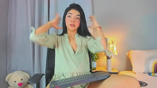 Snapshot of GABRIELAM_MS chatting on July 13, 2026, 4:23 am GABRIELAM MS online show from July 13, 2026, 4:23 am