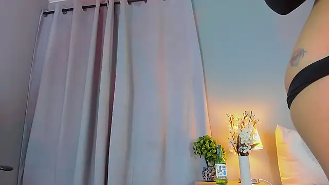 Snapshot of GABRIELAM_MS chatting on July 12, 2026, 12:11 am GABRIELAM MS online show from July 12, 2026, 12:11 am