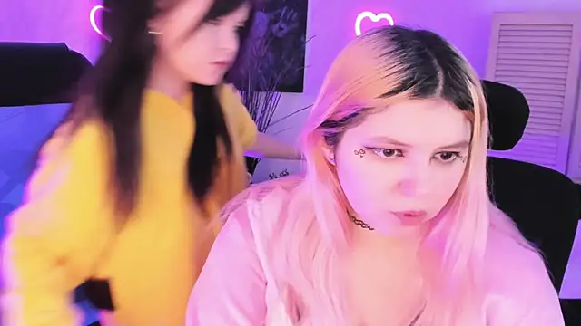 Snapshot of DiaAngell chatting on February 25, 2026, 8:30 pm DiaAngell online show from February 25, 2026, 8:30 pm