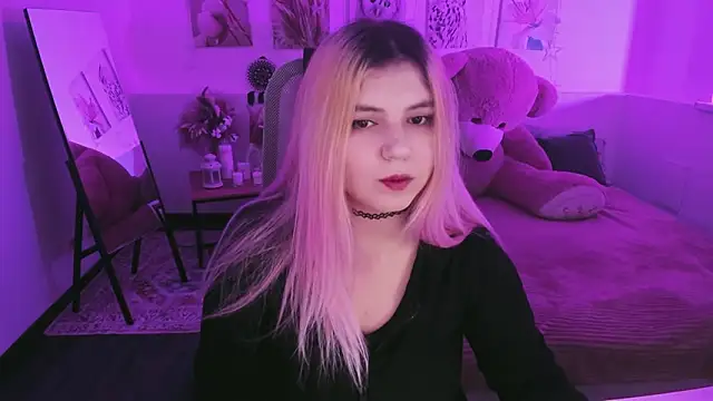 Snapshot of DiaAngell chatting on March 16, 2026, 7:16 pm DiaAngell online show from March 16, 2026, 7:16 pm