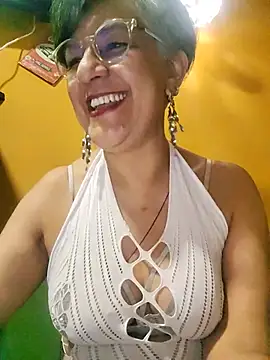 ilonna2025 online show from August 9, 2026, 8:31 am