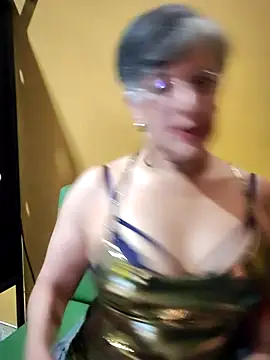 ilonna2025 online show from May 2, 2026, 10:37 pm