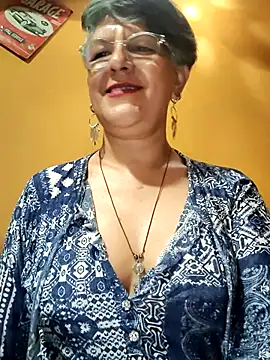 ilonna2025 online show from July 26, 2026, 11:11 pm