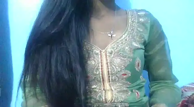 Snapshot of Leoni_G chatting on February 20, 2025, 7:12 am Leoni G online show from February 20, 2025, 7:12 am