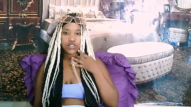 EroticSexyPrada online show from February 6, 2026, 7:26 am