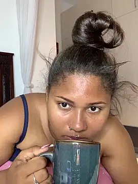 madell online show from November 1, 2025, 3:02 am