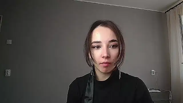 Eva Gloryy online show from March 11, 2025, 1:12 pm