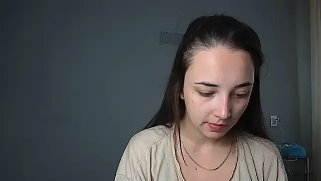 Eva Gloryy online show from September 15, 2025, 11:10 am