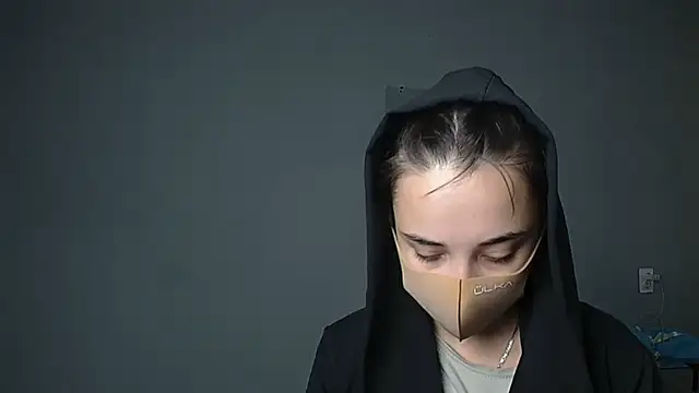 Eva Gloryy online show from October 8, 2025, 9:11 am