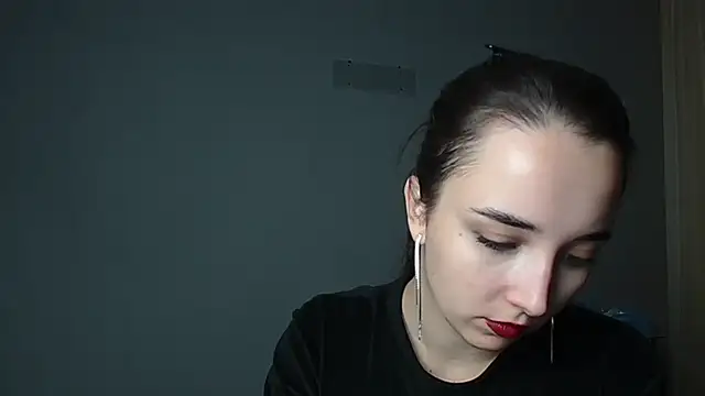 Eva Gloryy online show from November 29, 2025, 4:29 pm