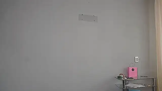 Eva Gloryy online show from June 18, 2026, 1:16 pm