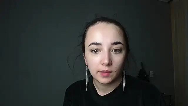 Eva Gloryy online show from February 8, 2026, 6:05 pm